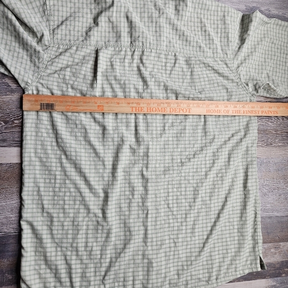Simms Men's Medium Short Sleeve Button Down Shirt Green Plaid - Picture 8 of 9